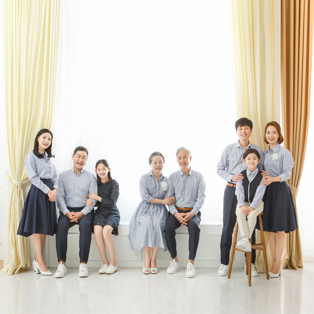 용인시 대가족사진 전문스튜디오 : 포시즌패밀리 수원점