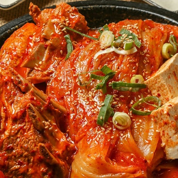 수완지구 고인돌 묵은지 돼지 갈비찜 밀키트 1kg : 수완지구 고인돌