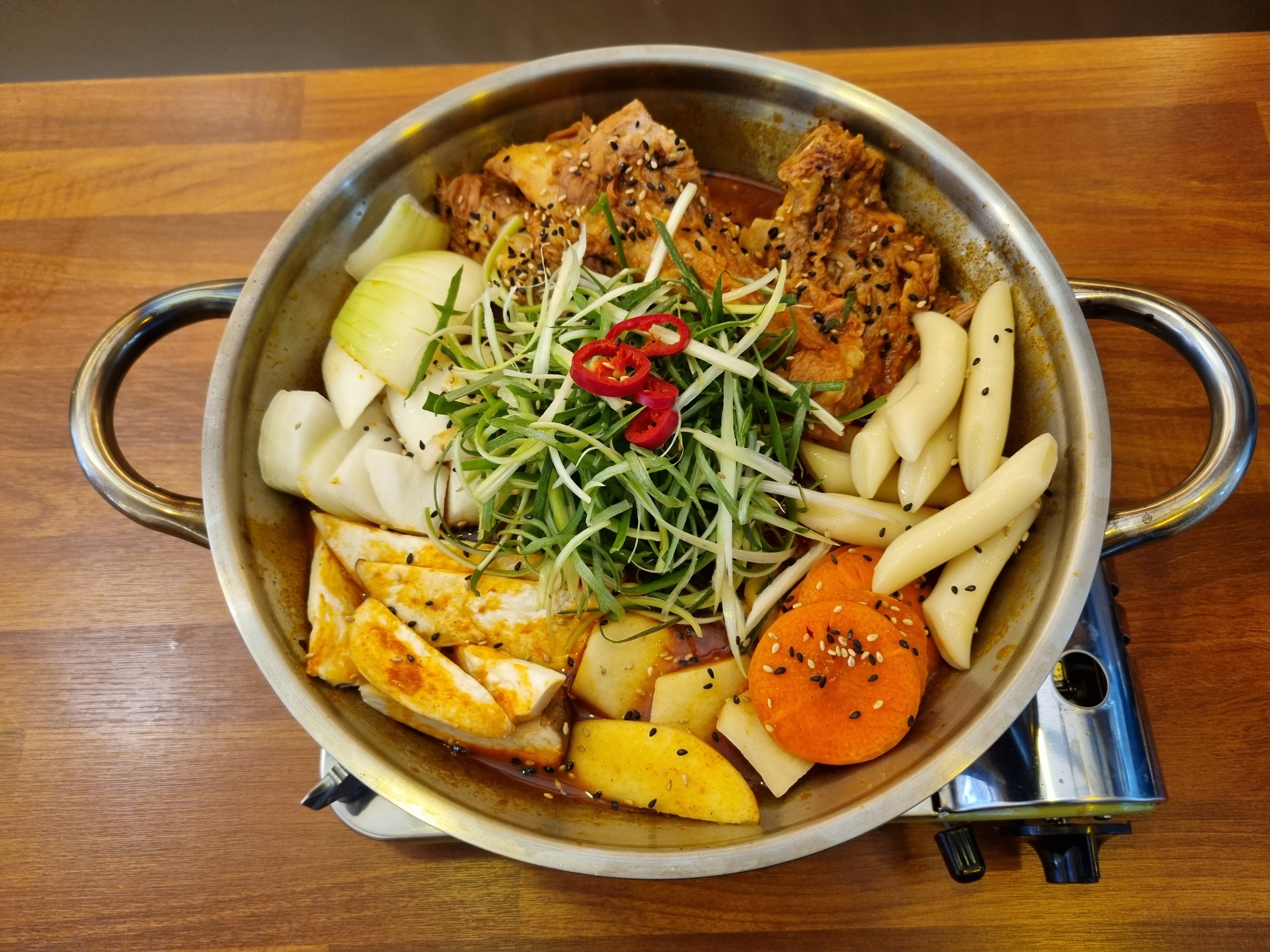 석기시대 소갈비 찜 소등갈비 김치 매운 간장 캠핑 음식 : 석기시대등갈비