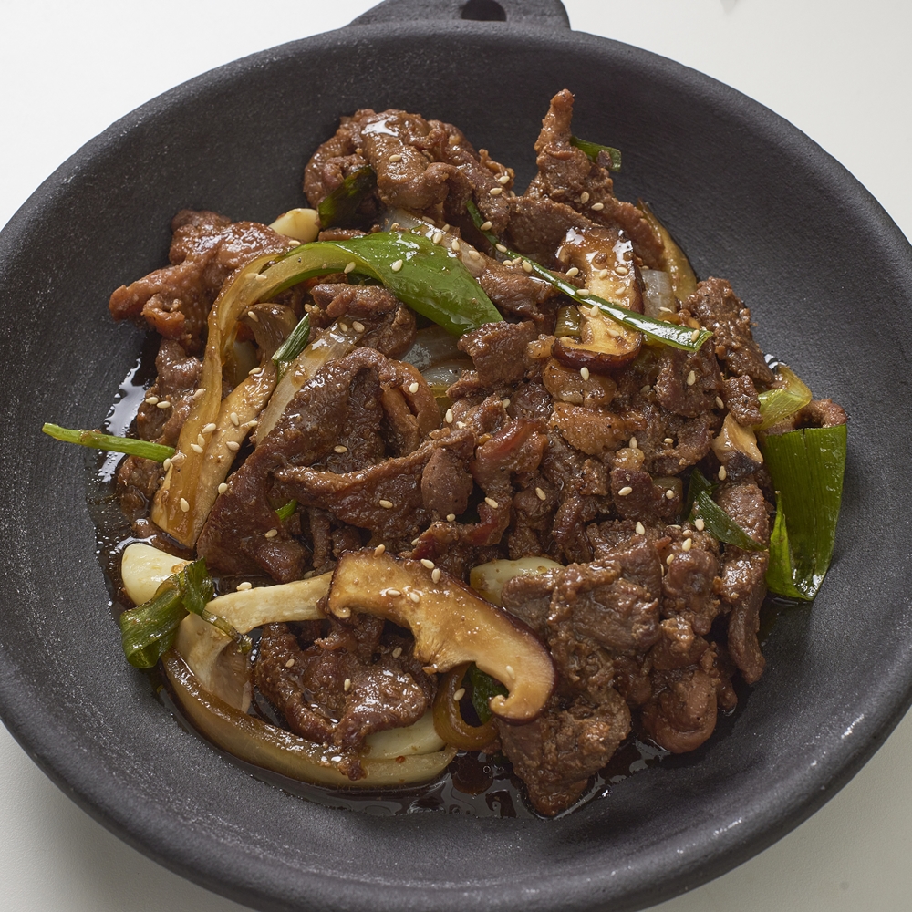 양념오리불고기 4인분(650g x 2팩),간장주물럭 4인분(550g x2팩)야채쌈채소포함 : 뒷골생오리