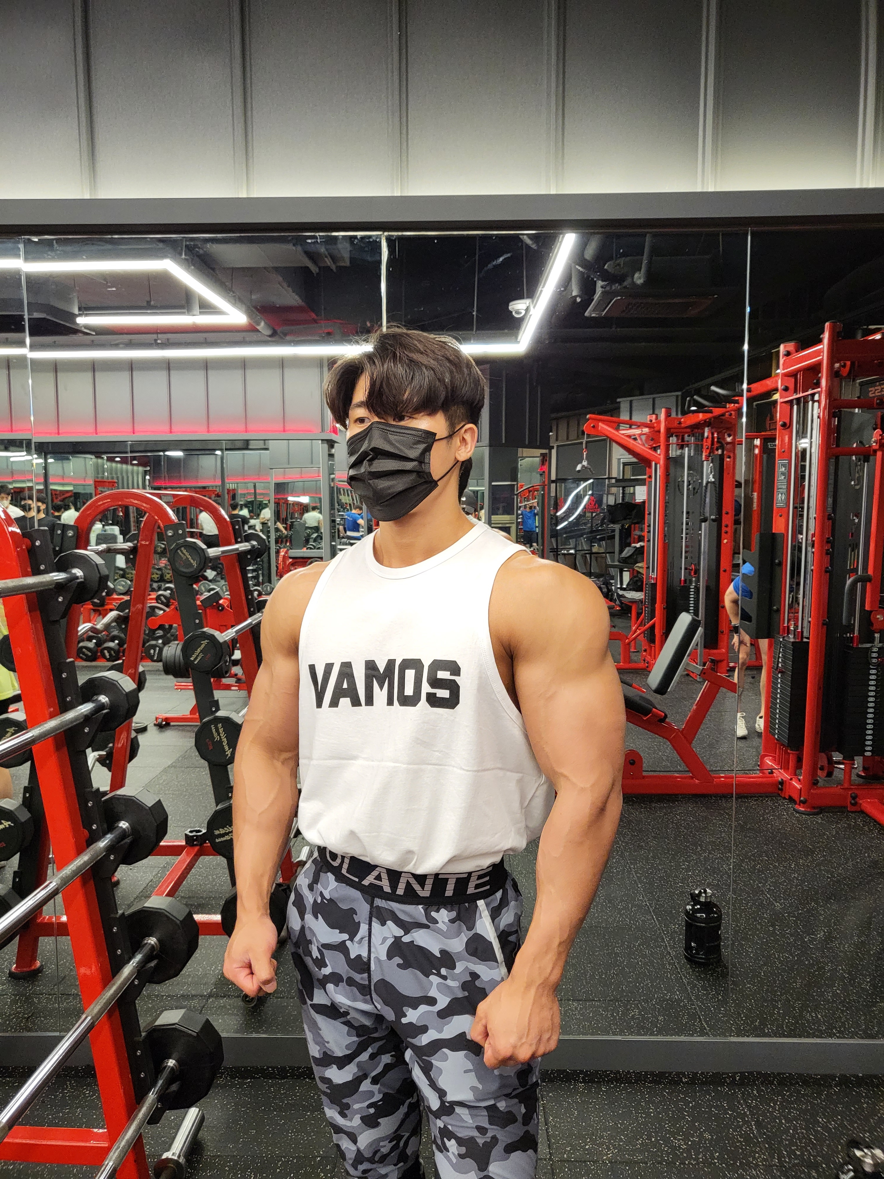 헬스 바모스 시그니처 머슬 짐웨어 남자 나시 헬스복 : VAMOS21