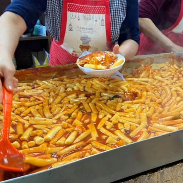 방촌떡볶이와 납작만두 캠핑떡볶이 즉석 조리 : 바로식탁