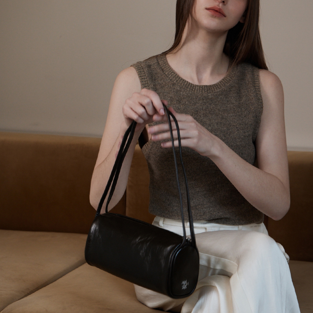 [유튜버 PICK] 메종246 CYLINDER BAG (CHOCO) 천연소가죽 숄더백 실린더백 바게트백 필통백 가로백  : MAISON 246