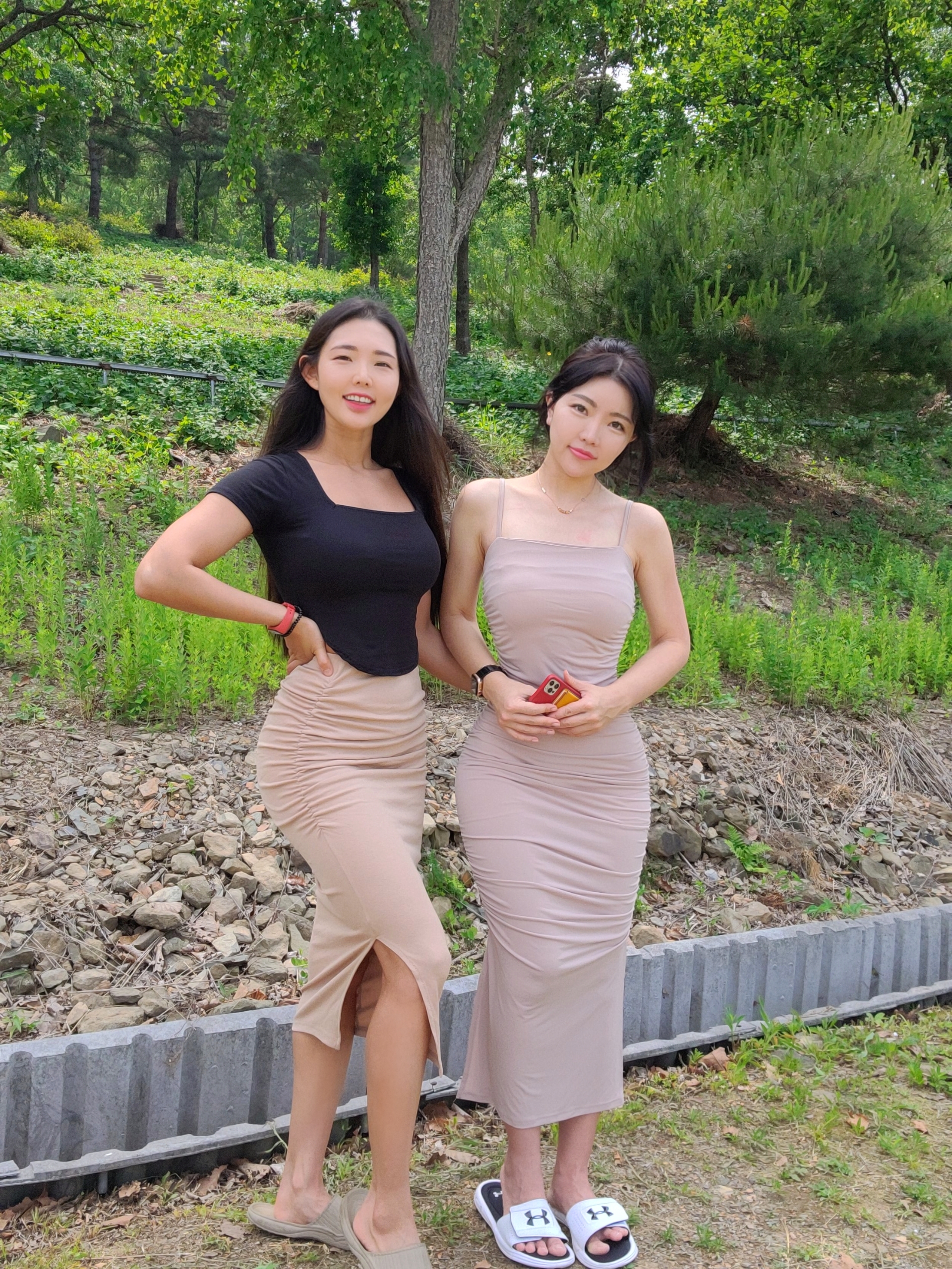 엉빵핏 셔링 나시 원피스 미디길이 시원한 냉장고원단 : 엉빵핏