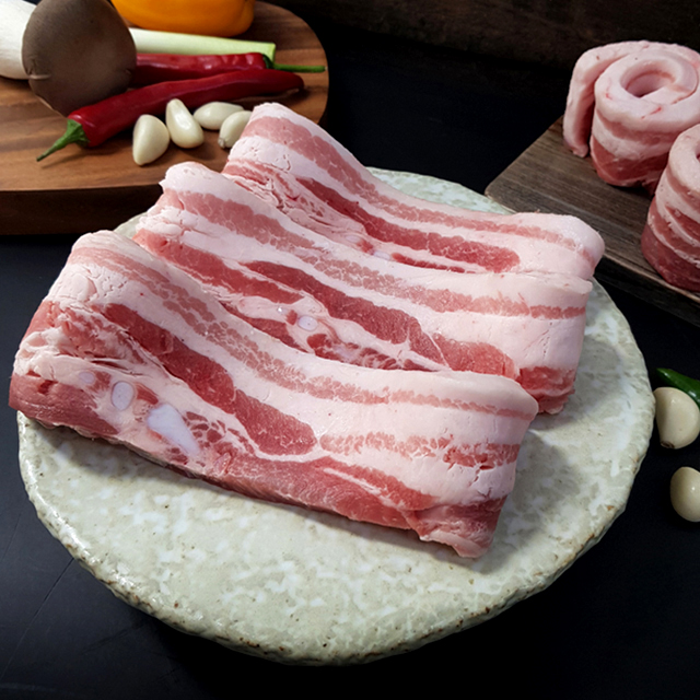 냉동삼겹살 수입 돼지삼겹살 칠레산  900g (300g X 3) 구이 찜 : 영구고기