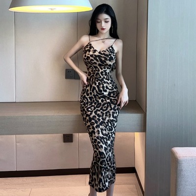 여름롱원피스 여성 섹시 원피스 쉬폰 민소매 롱원피스 레오파드 드레스 힙업 : 무한직구