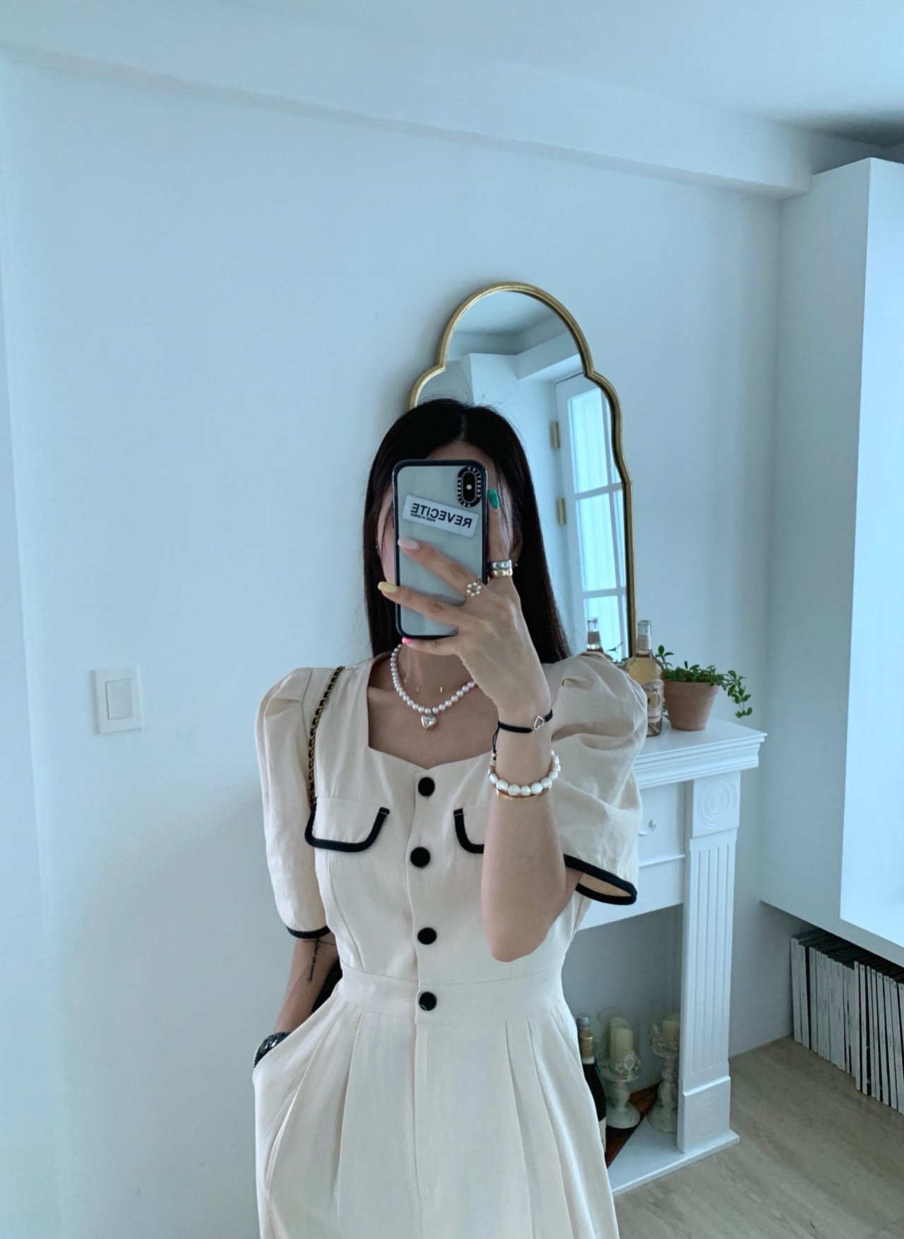 [바배 SALE] 레브시티 배색 린넨 점프슈트 (2color) : 르누엘
