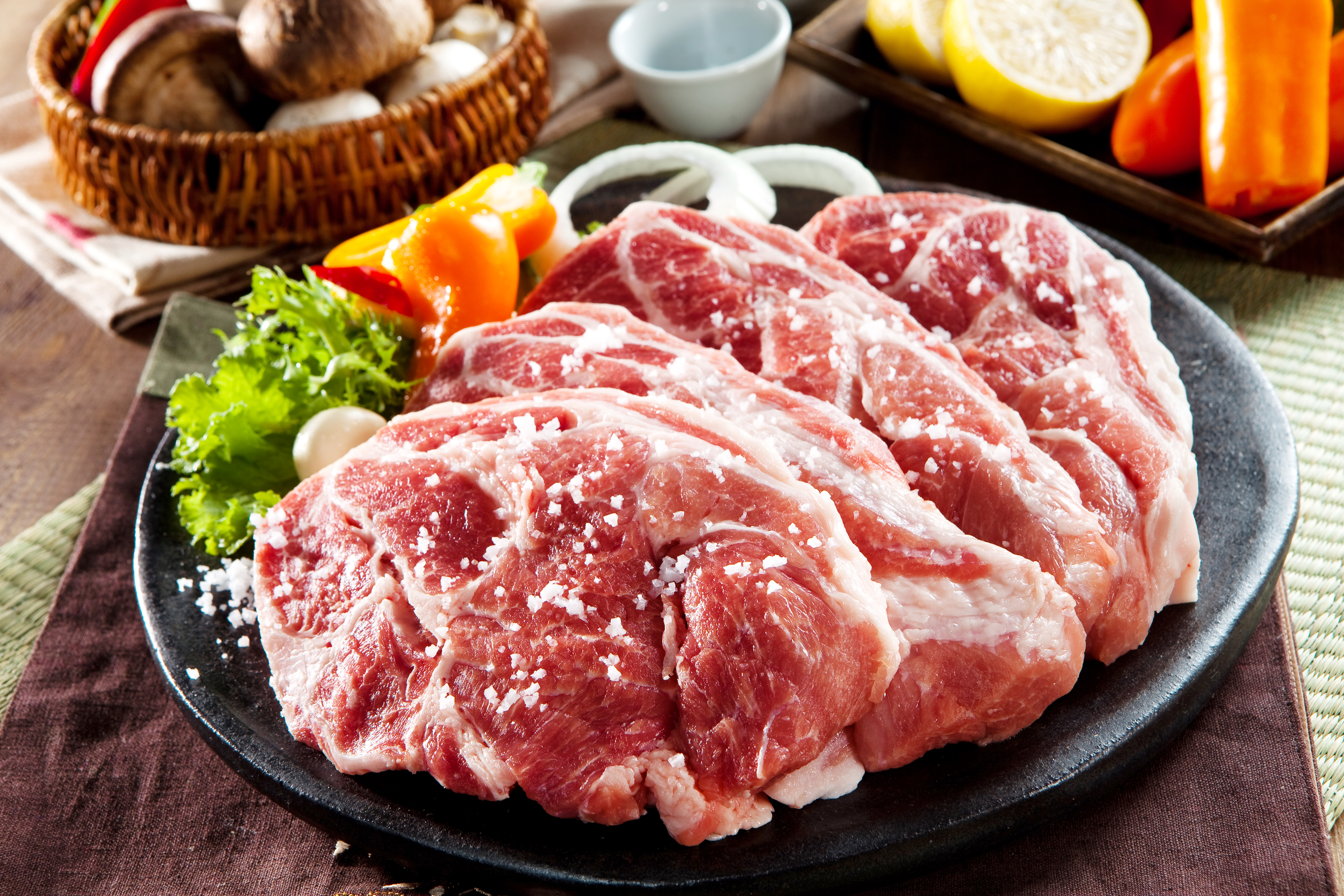 한돈 생 목살 2~3인분 바베큐 숯불구이 캠핑고기 내손안에정육점 국내산 : 내손안에정육점