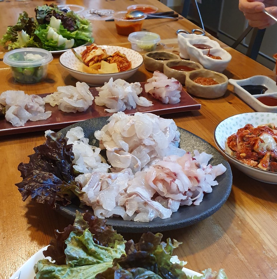 자연산 모듬회 4인분(회 800g) 아침 손질 저녁 도착 : 진해만어부