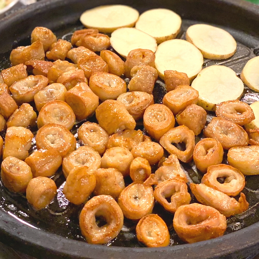 (배터짐)냉동 돼지 막창 1kg 곱창 머리 양대창 특양 편육 소염통 오드레기 : 배터짐