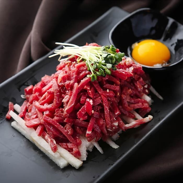 마장동 한우 육회 육회용 소고기 육사시미 생고기 투뿔 250g : 날아라빅스타