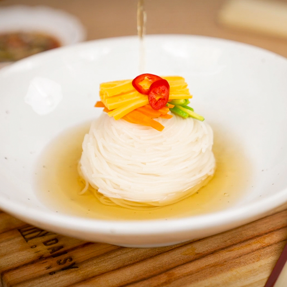 어린콜라겐 명품면 300g 3인분 비빔국수 잔치국수 국수 소면 : 어린콜라겐