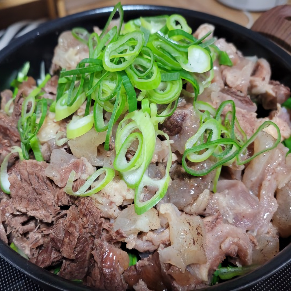 삼형제고기 1+등급 한우 스지 1kg : 삼형제고기
