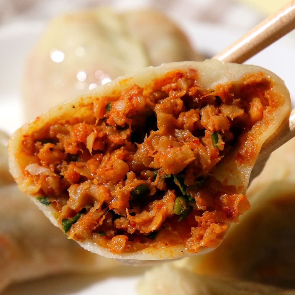 [50년 청주 육거리소문난만두] 수제 엄마 손 미친 핵폭탄 매운 김치 왕만두 맛집 택배 : 육거리소문난만두