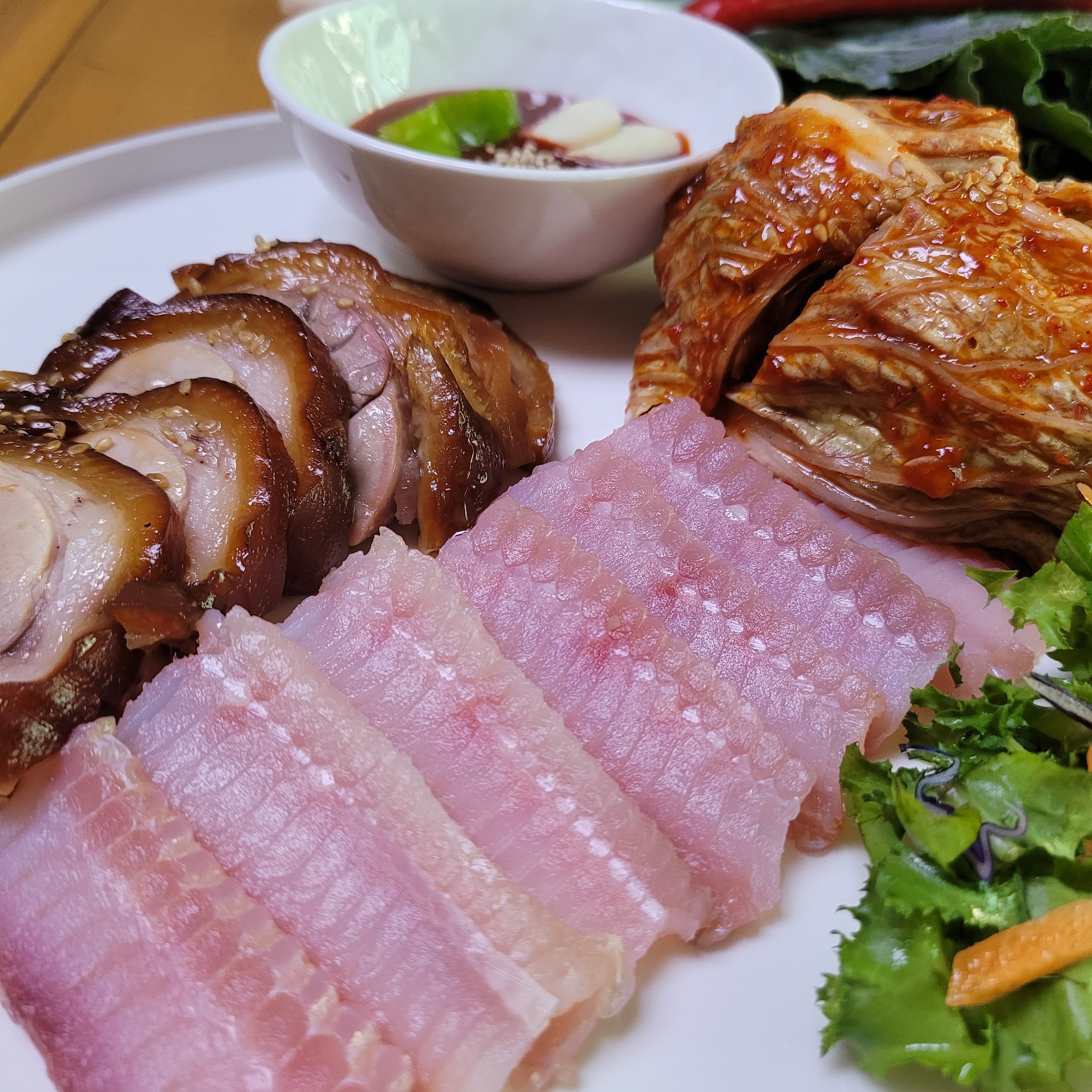 전남신안 목포 국산/흑산도 홍어회 500g~1kg (홍어애증정) / 숙성선택 선물포장 : 정오의마켓