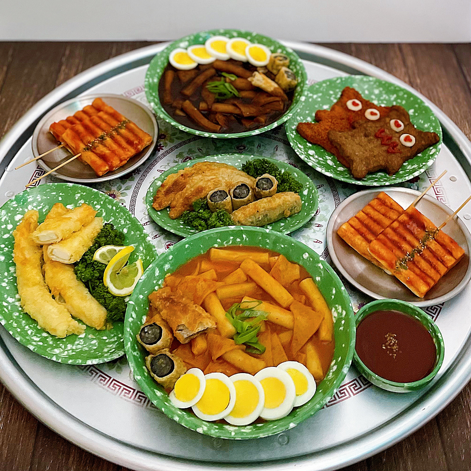 [왕분식패밀리세트] 떡볶이+짜장+김말이+야끼만두+오징어튀김+피카츄+떡꼬치 set : 왕분식
