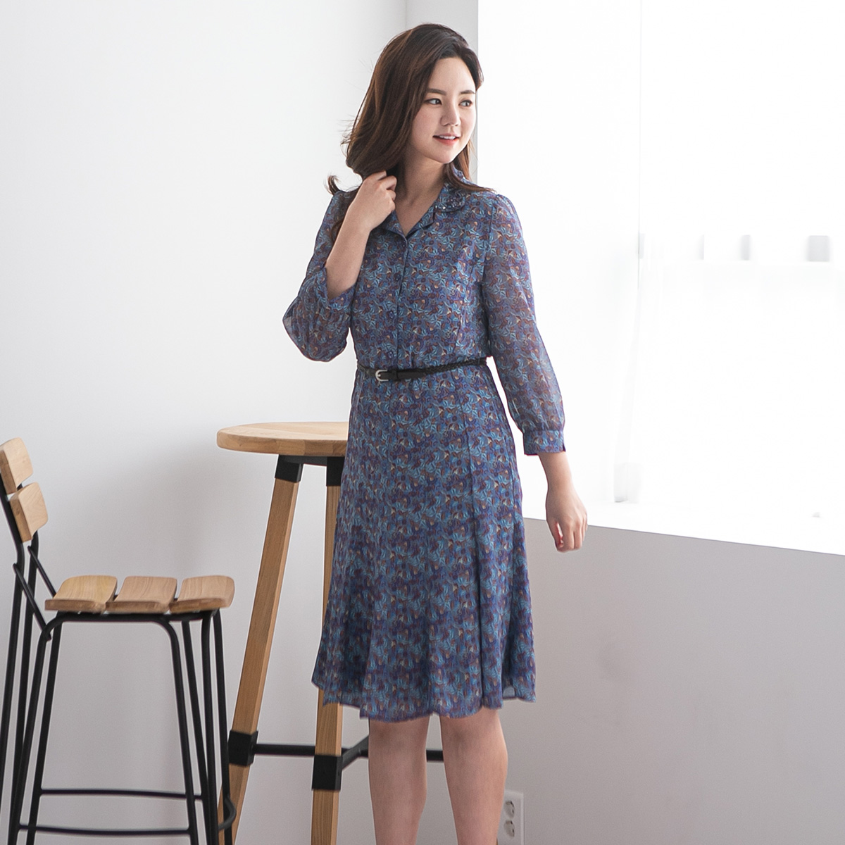 이헌영 비딩 디테일 훌 원피스 22B21024O2 블루 : 이헌영n데칸쇼