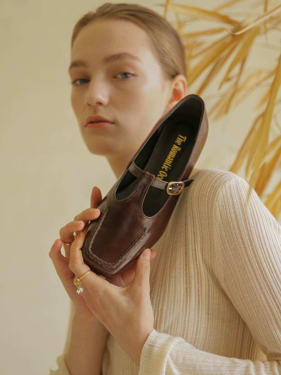 Dart loafer / 다트 로퍼 (brown) : 더로맨틱오션