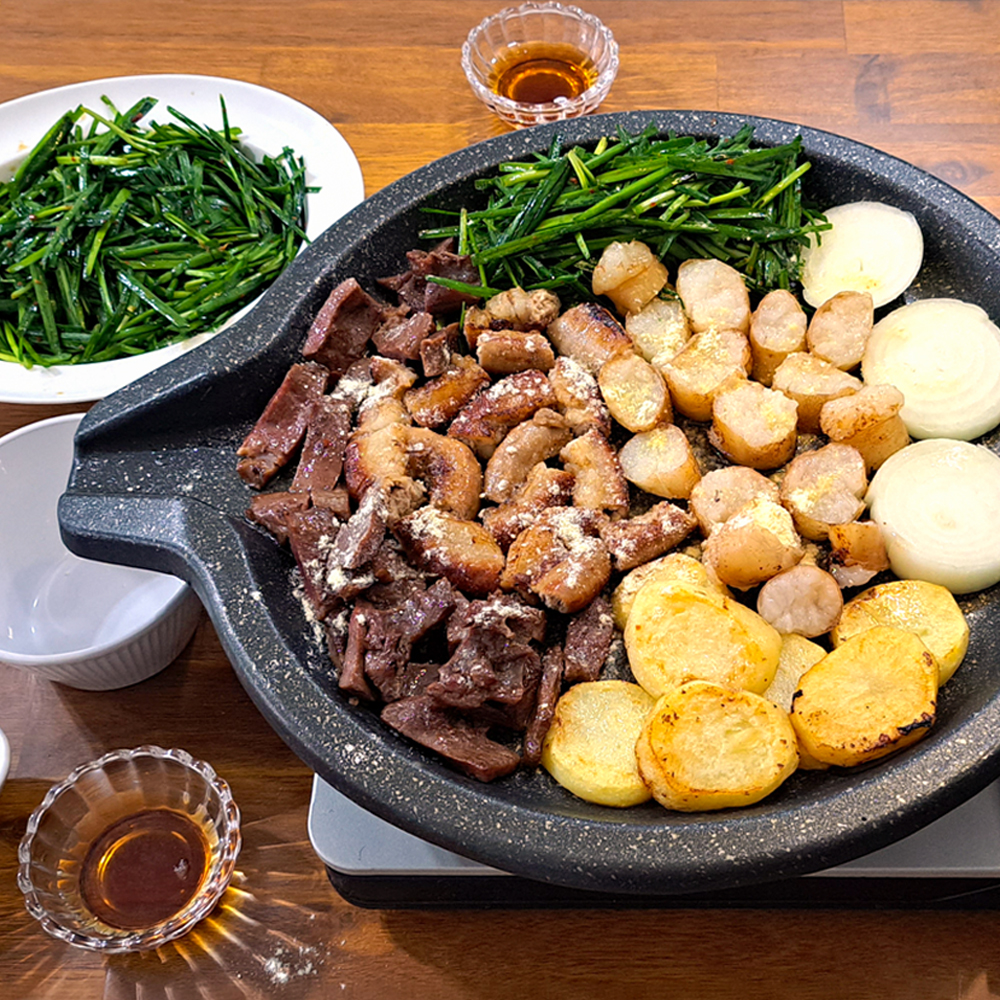 가정용 기름빠지는 불판 삼겹살 곱창 구이 오리 팬 원형 코팅 소고기 업소용 고기판 : 하루의 창고