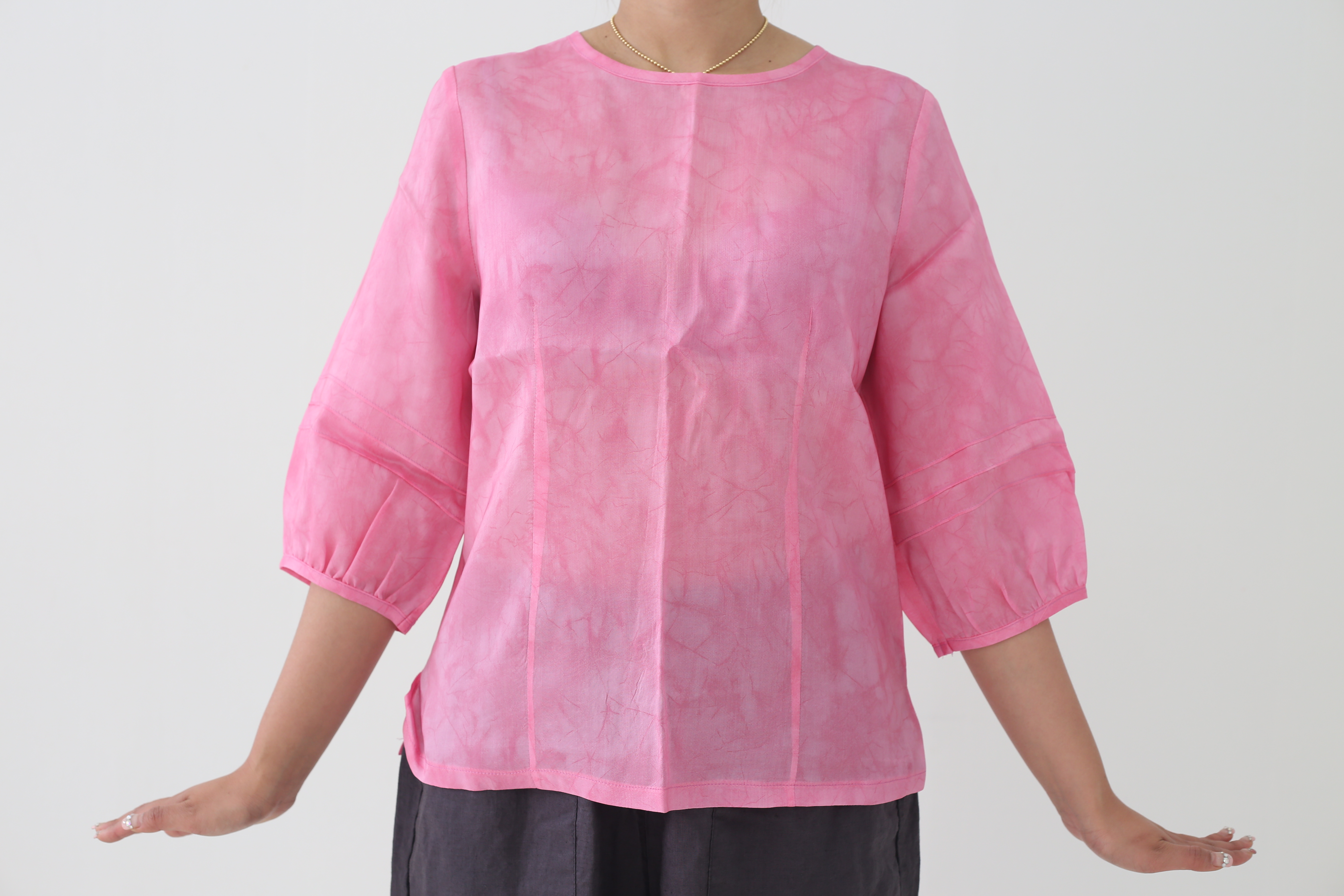 인견티 여름블라우스 회색상의 : 고소은 우리옷