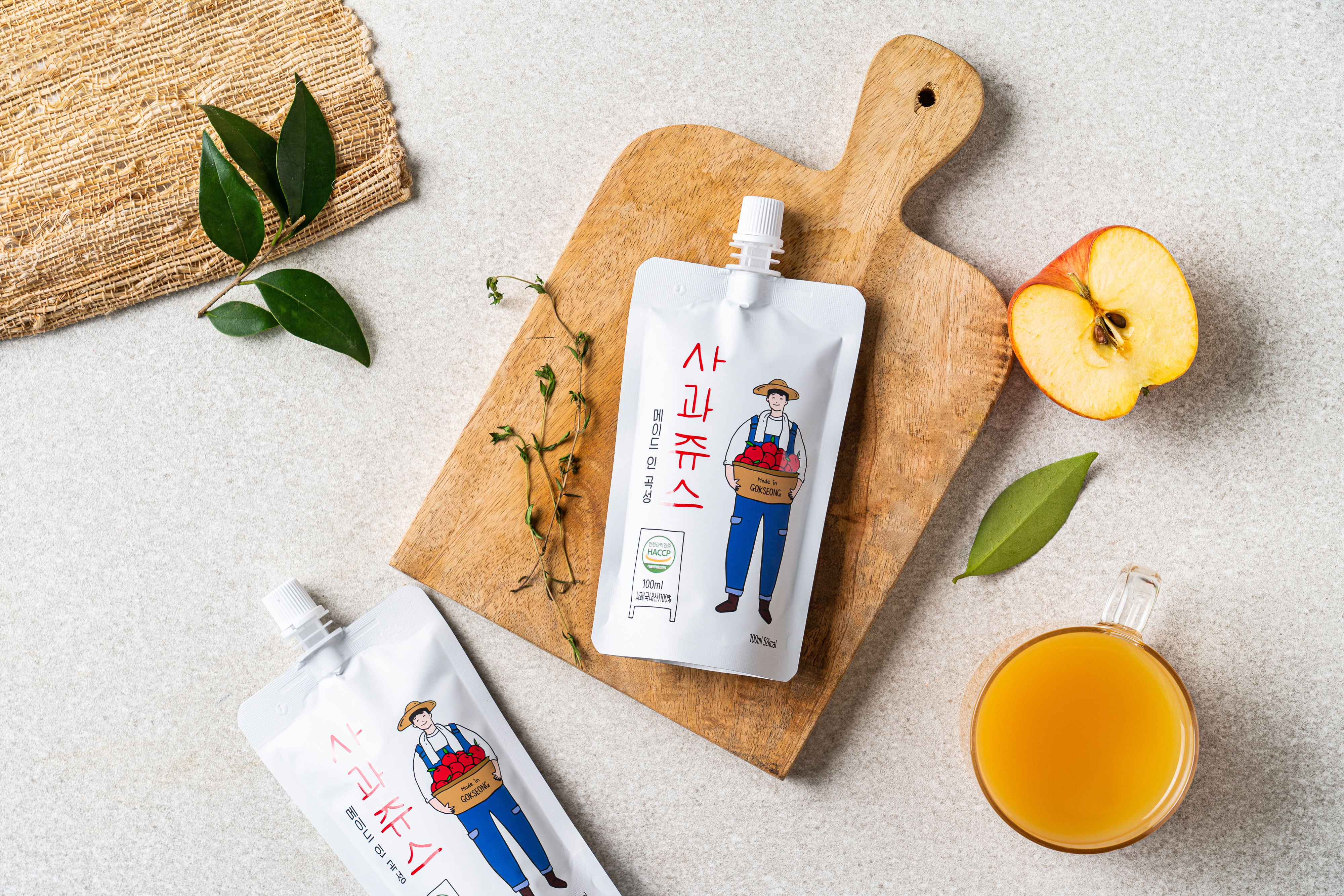 미카129 메이드 인 곡성 착즙 애플 음료 사과 주스 100ml x 30포 뚜껑 : 농업회사법인 미카129