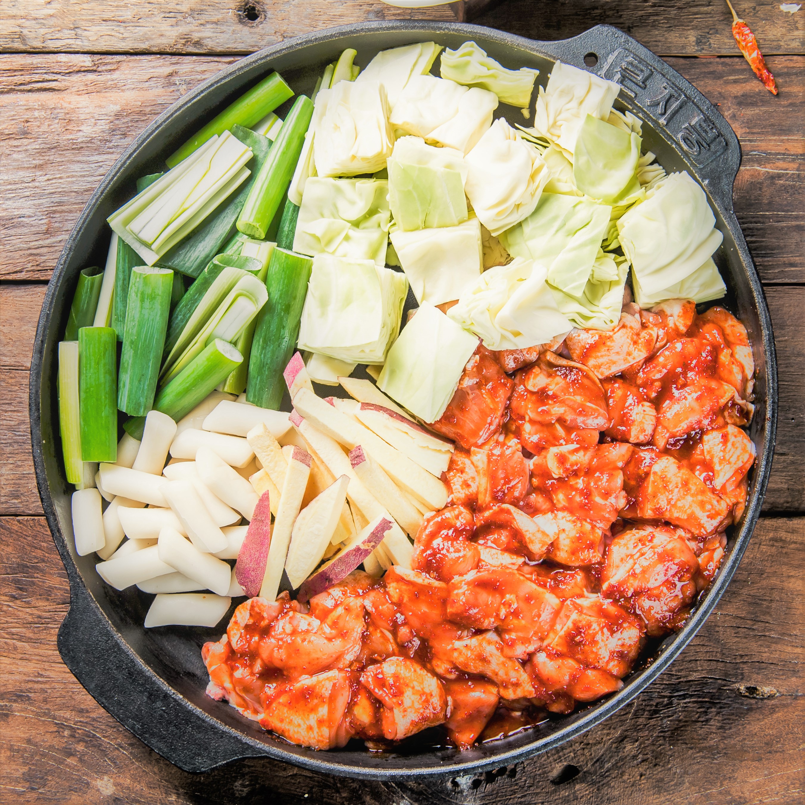 [큰지붕닭갈비] 기본/간장/목살닭갈비 밀키트 세트 1인분 소포장 : 큰지붕닭갈비