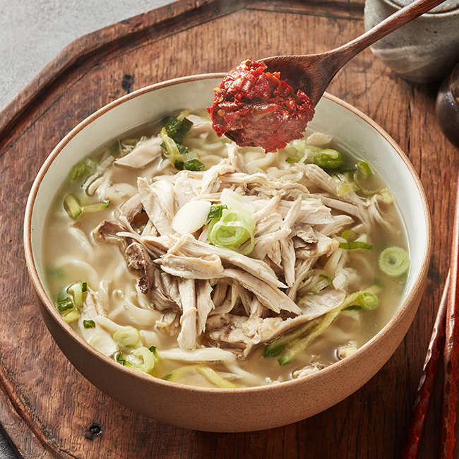 [별미네]풍년한방삼계탕 닭칼국수(1.5kg) : 전국맛집밀키트 별미네