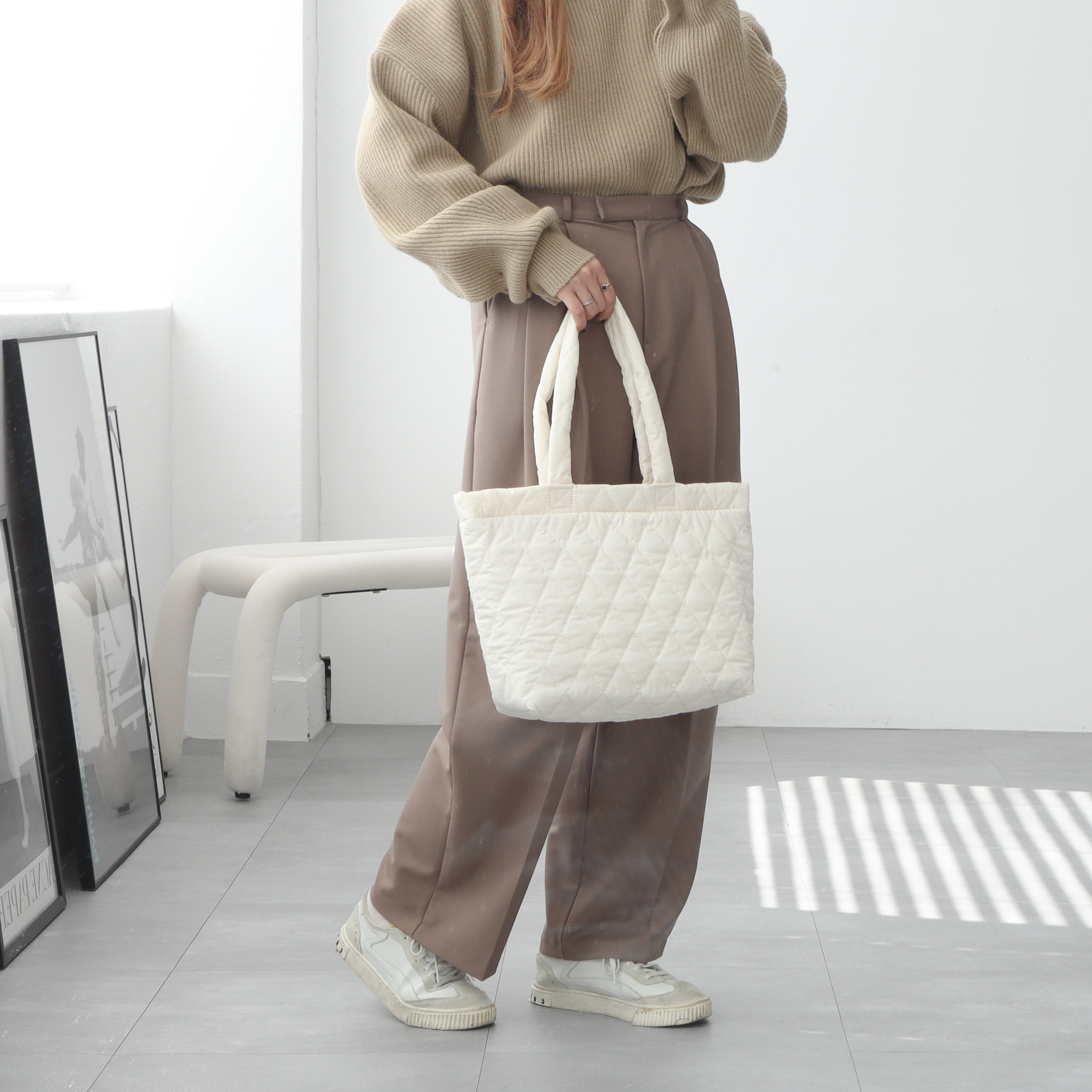 가벼운 패딩백 퀼팅 구름백 나일론 쇼퍼백 2color : 블랙휴