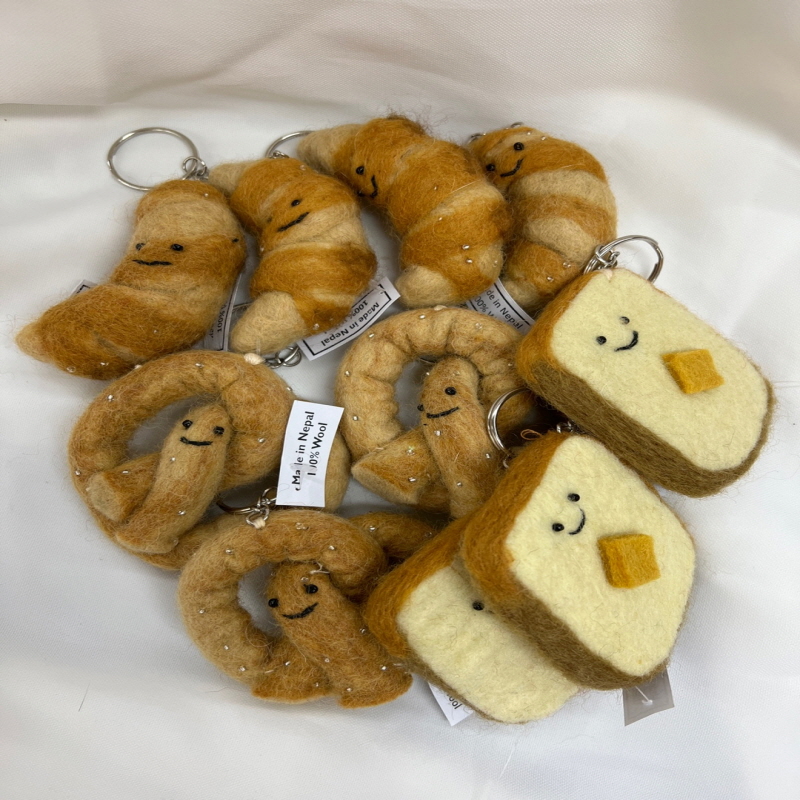 페루 핸드메이드 양모 빵 소금빵 야채 크로와상 토스트 열쇠고리 : 필리아봉스