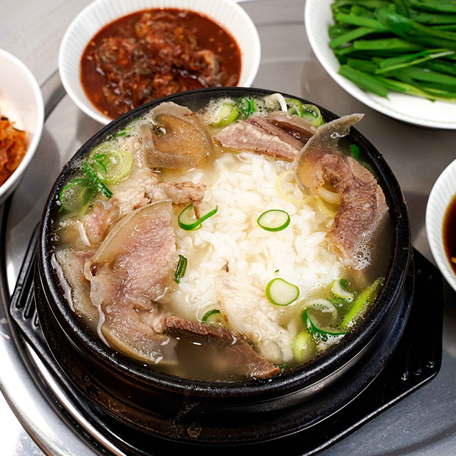 국내산 곤지암 소머리 국밥 600g 수육 머리고기 곰국 육수 기력회복 영양 겨울보양식 즉석국 : 푸드맛터뷰