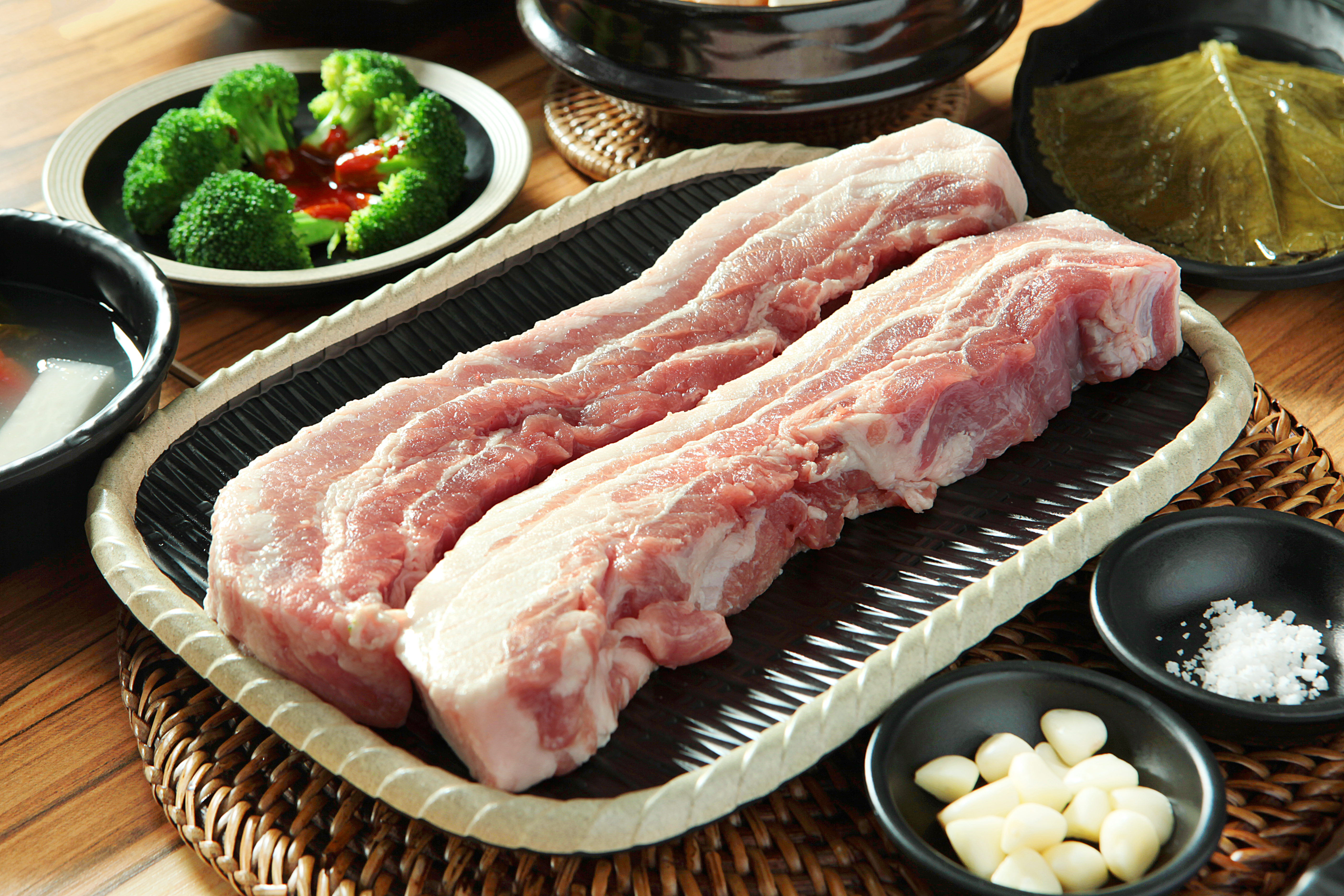[좋은돼지] 삼겹살 국내산 돼지고기 냉장 캠핑용 가정용 500g 삼겹살구이 보쌈 수육 : 좋은돼지