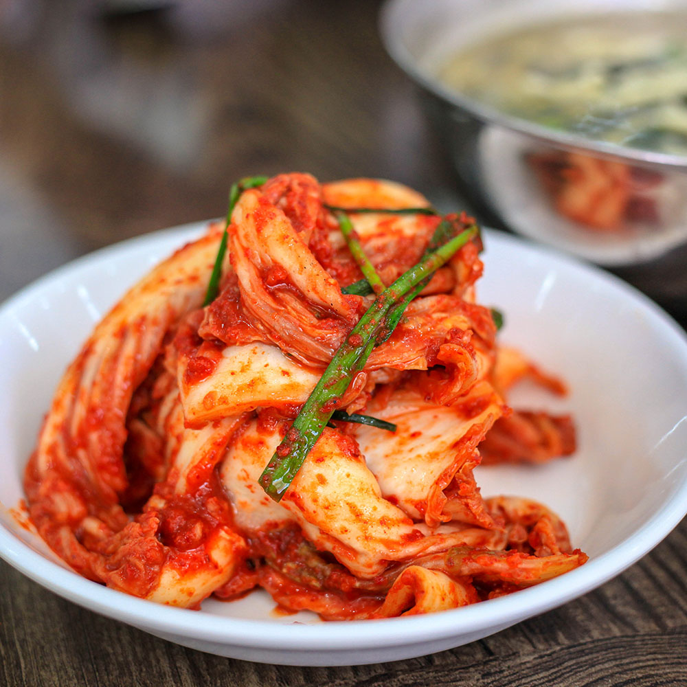 매콤 겉절이 화화김치 1kg 양평칼국수 국내산 배추 : 마켓양평