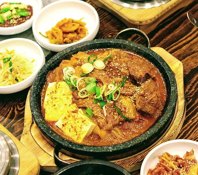 [라이브] 광주 수완지구 맛집 고인돌 돼지갈비 묵은지찜 밀키트 1kg (3-4인분) : kbc우리동네좋드만마켓