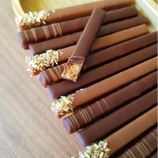 라메종뒤쇼콜라 La Masion du Chocolat 바토네 프랄리네 선물 상자 Batone praline gift box 초콜릿 20개입 : 올어라운드케어