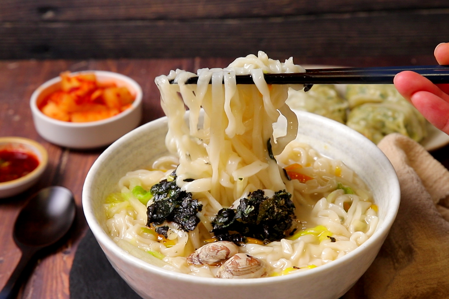 김태희칼국수 맛집밀키트3종 한식 해장 간단캠핑요리 1인분 2팩 : 김태희옛날손국수
