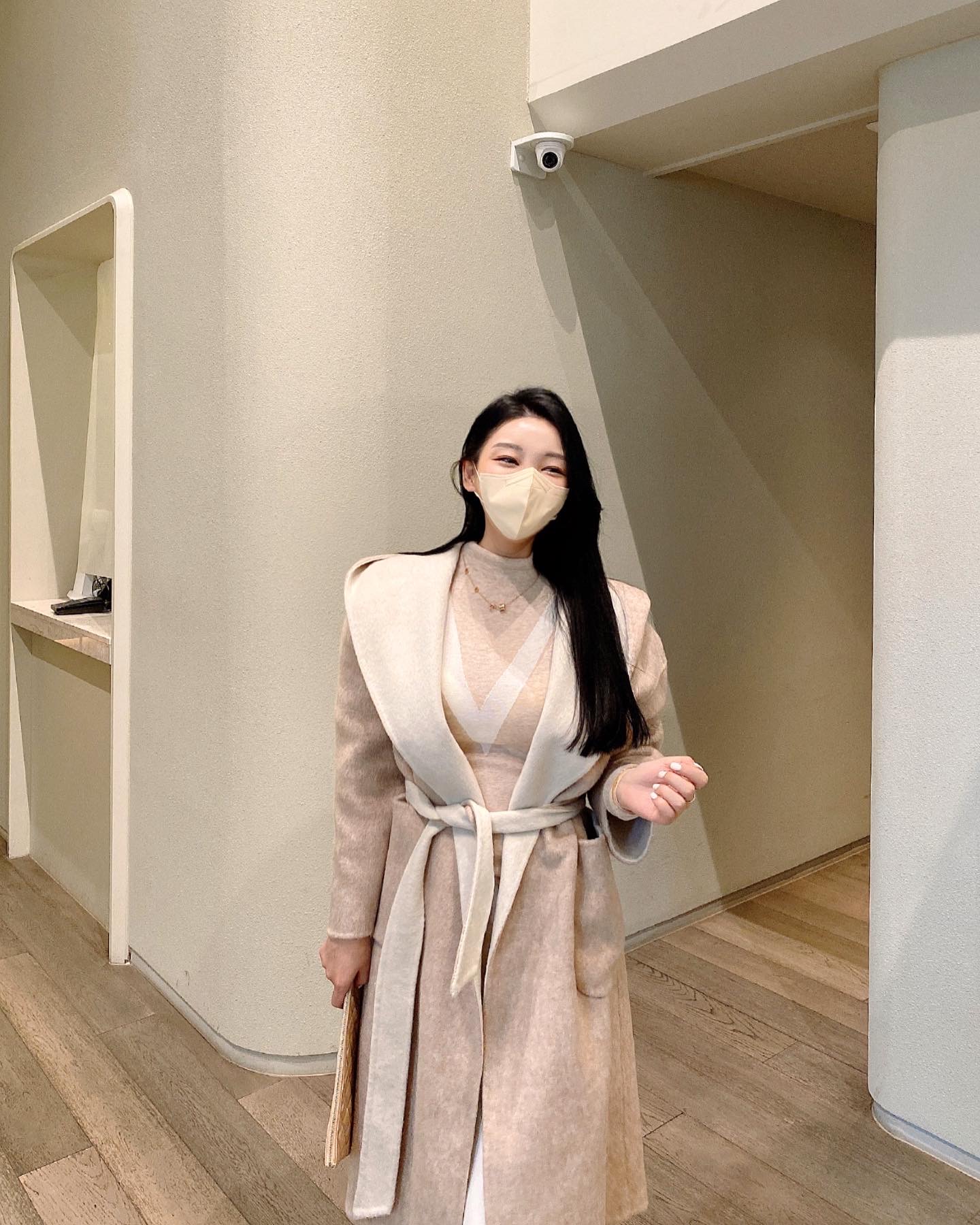 [제인비] 울실크 알파카 배색 후드 코트 1color / 수입의류 : J.inb 제인비