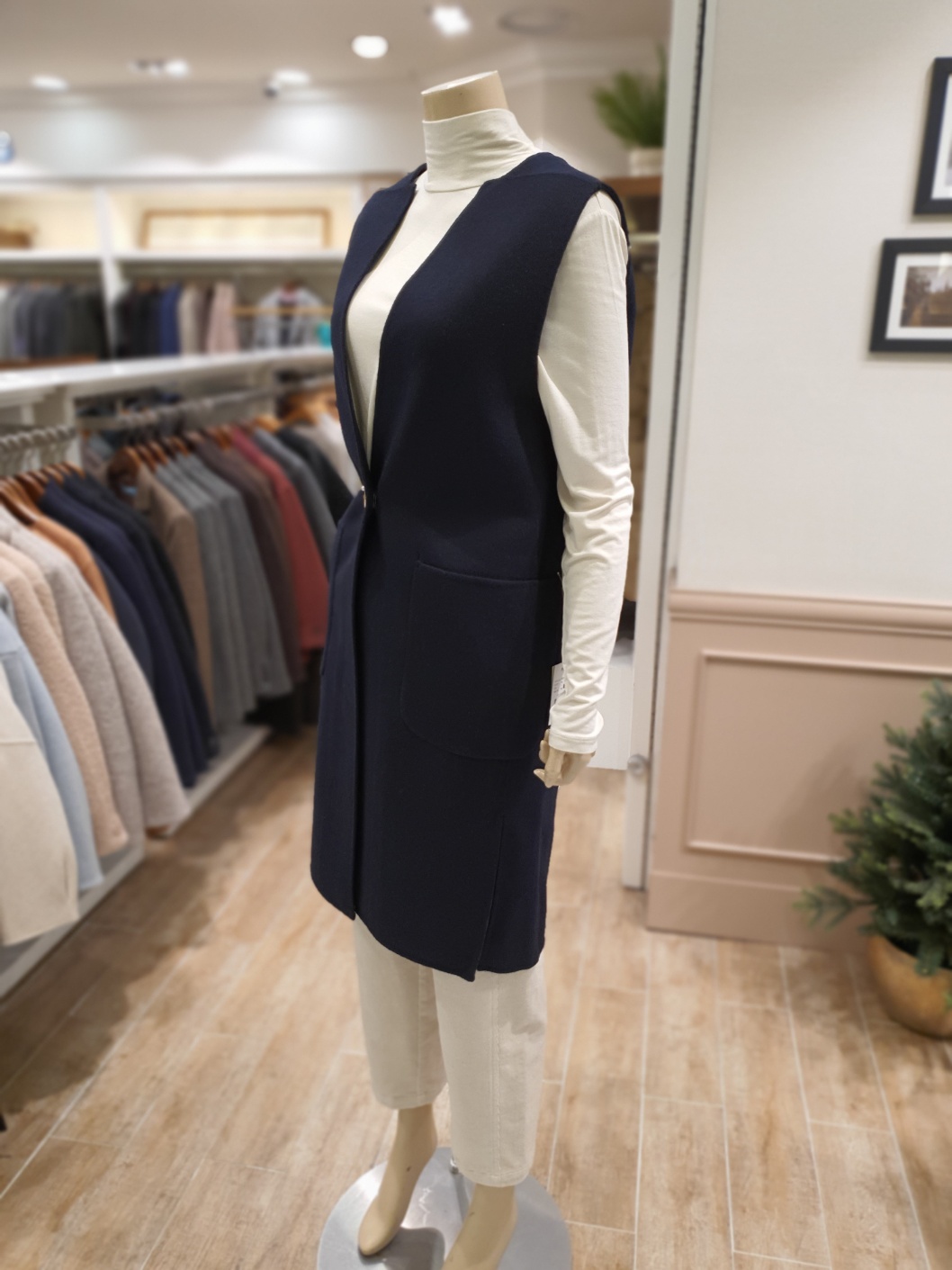 BCBG 포켓 핸드메이드 베스트 B2S1G599 : NC평촌점 BCBG