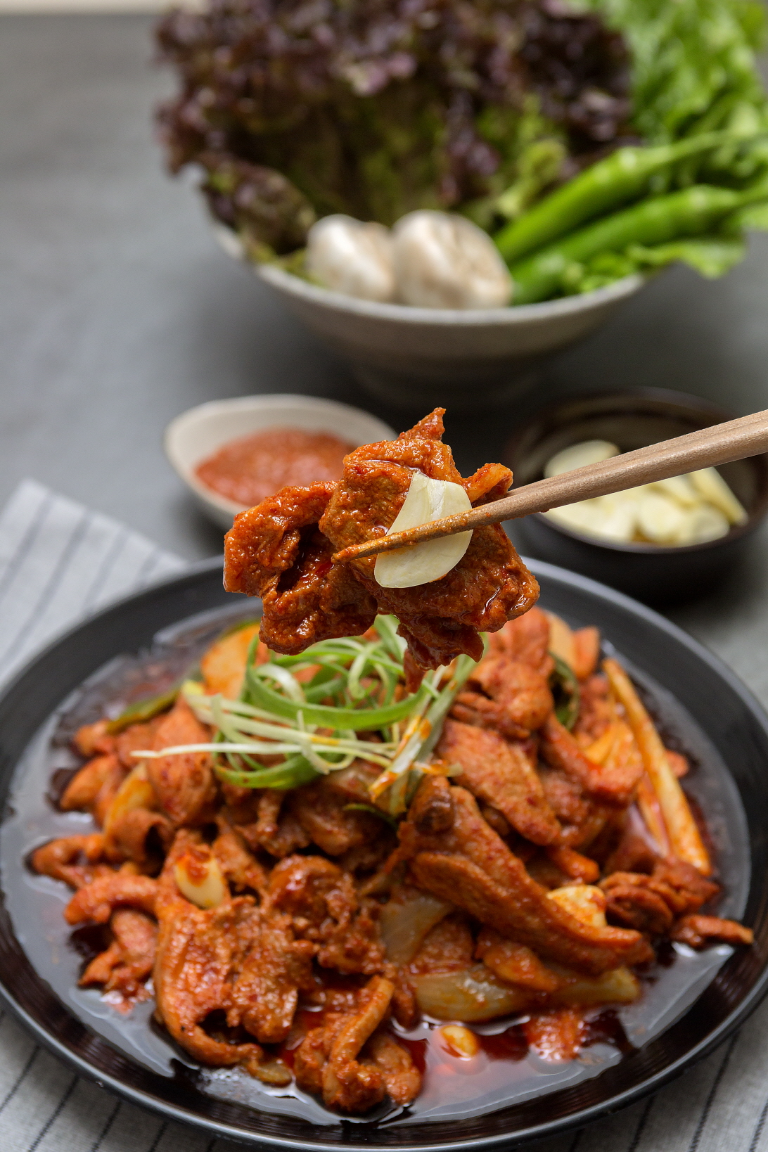 오리 주물럭 불고기 양념육 국내산 오리고기 1kg + 채소 포함 : 구월오리