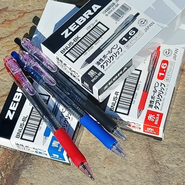 문구반점 제브라 1.6mm 대용량+굵은 유성볼펜-타프리클립 1다스 : 마켓여왕