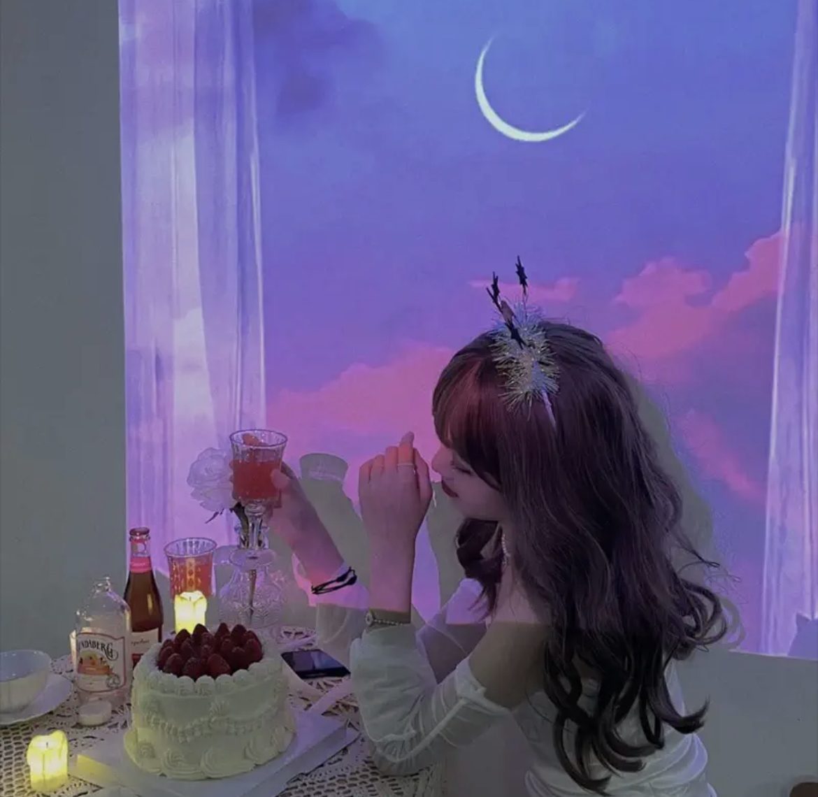더블엠 생일 홈 생일 파티 용품 축하 미니빔 프로젝터빔 칩 선물 : 주식회사 감성스토어