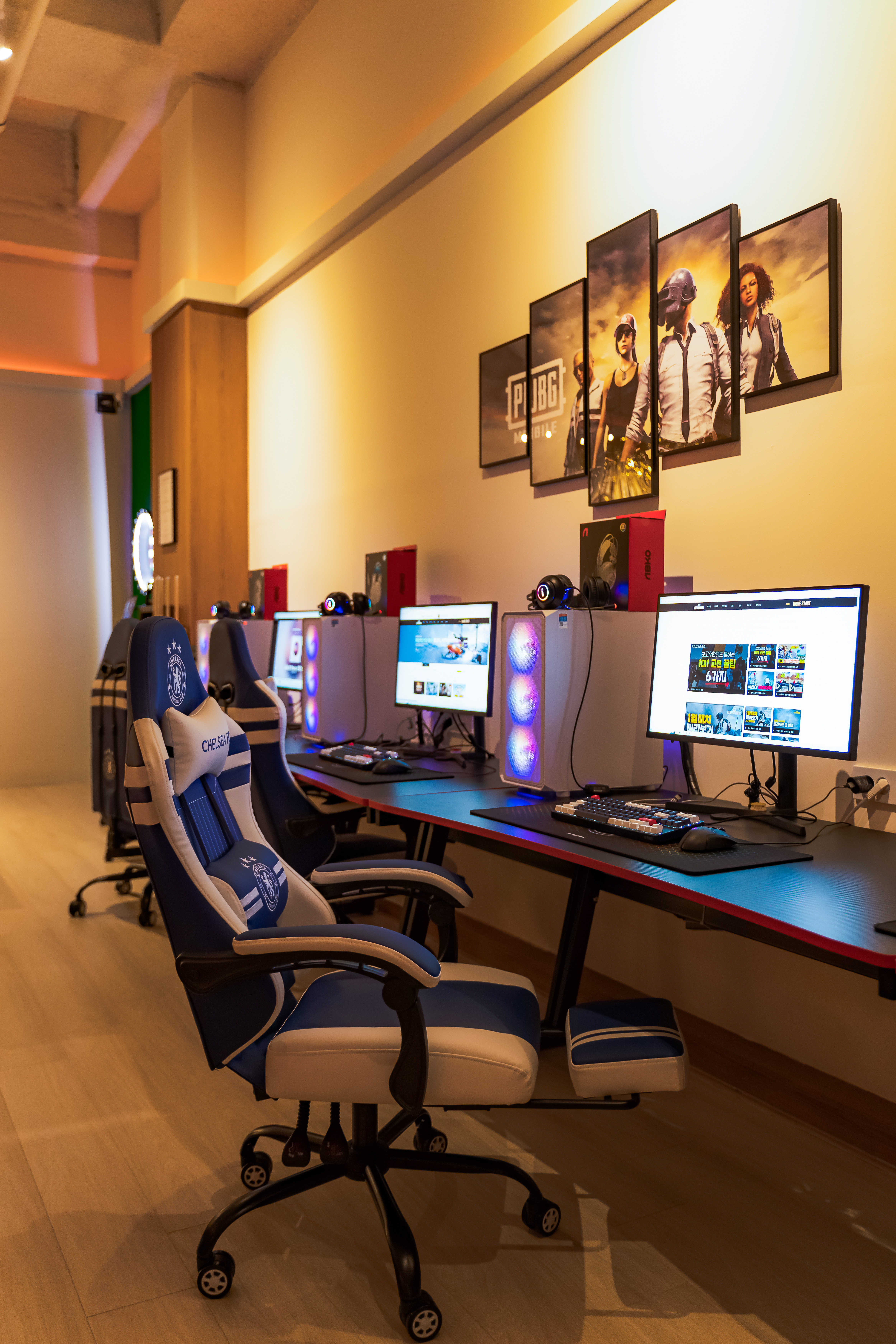 [게임아지트]어공123 부평 인천 부천 파티룸 PC방 홀덤 회식 모임 노래방 당구장 기념일 생일파티 대관 브라이덜 : 어른들의공간123