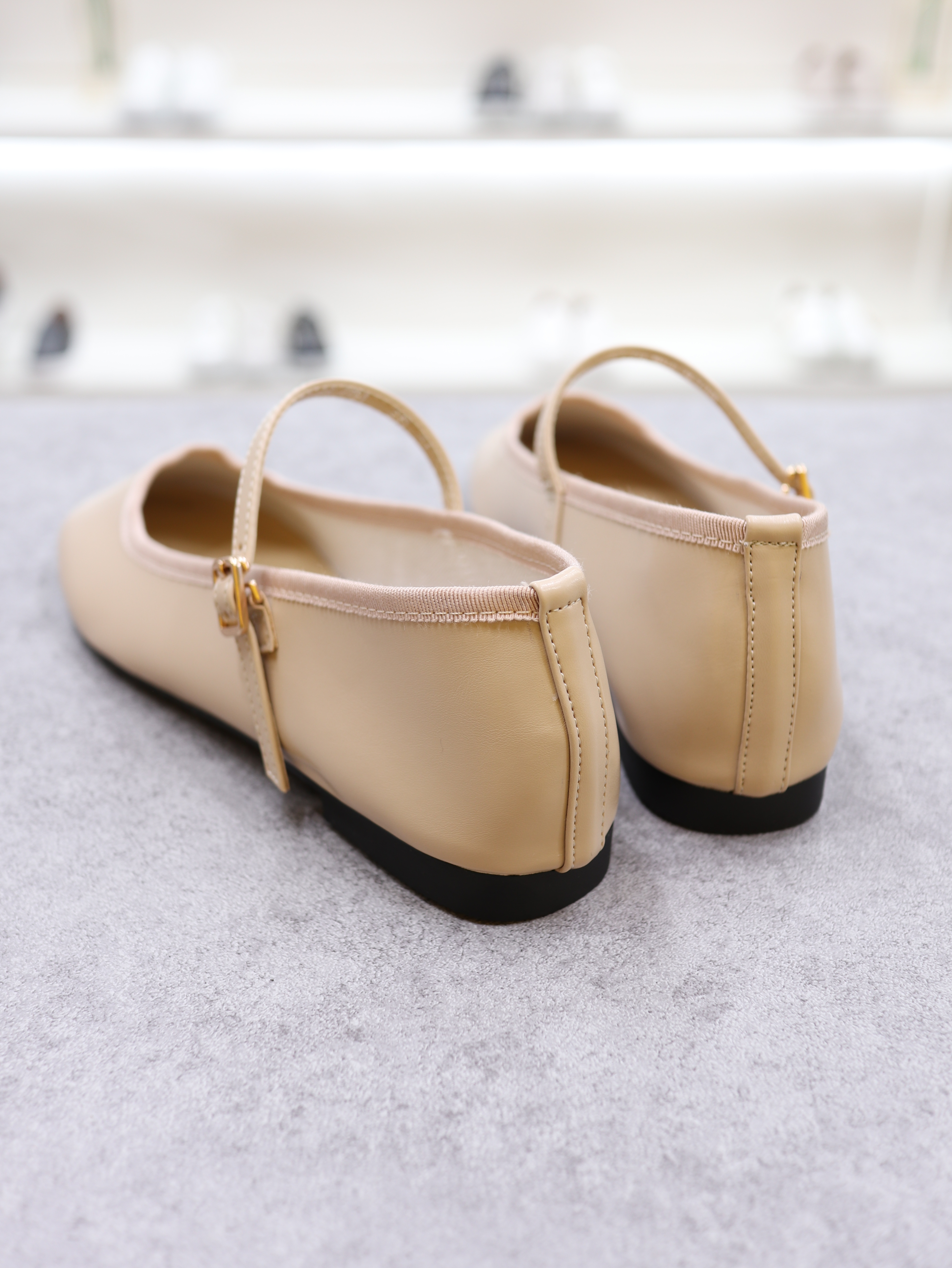 베이직 라운드 토 메리제인 1.5cm 플랫 슈즈 CNC22S2082 : LF광양점 시크앤코