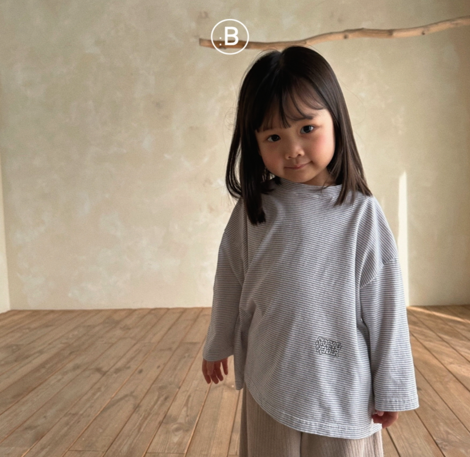 (딥브라운s 당일배송)여아 유아 아동 봄 단가라 박스티 : 미니유베베