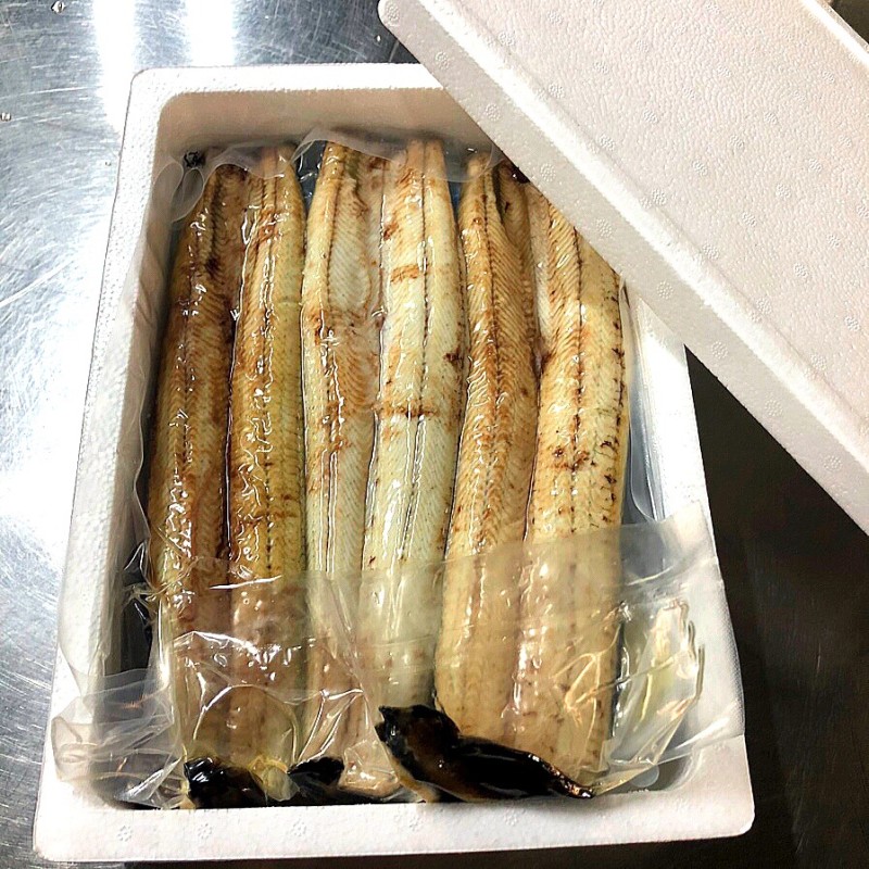 [장팔소] 연예인들의 최애 맛집 고창 풍천장어 1kg 3마리 직접만든 소스 생강 : 장.팔.소 장어팔이소년
