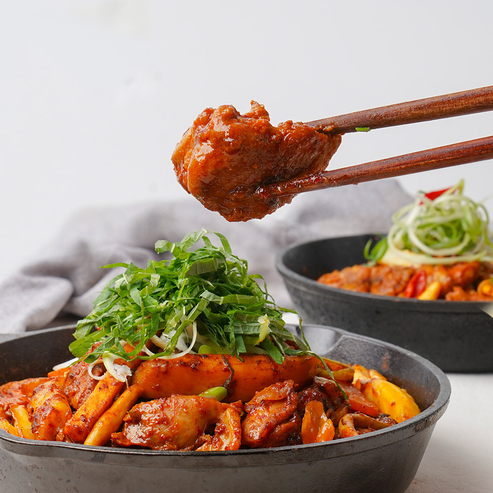 순우리 춘천닭갈비 국내산 닭갈비 1kg 3인분 캠핑 밀키트 : 고수의집밥