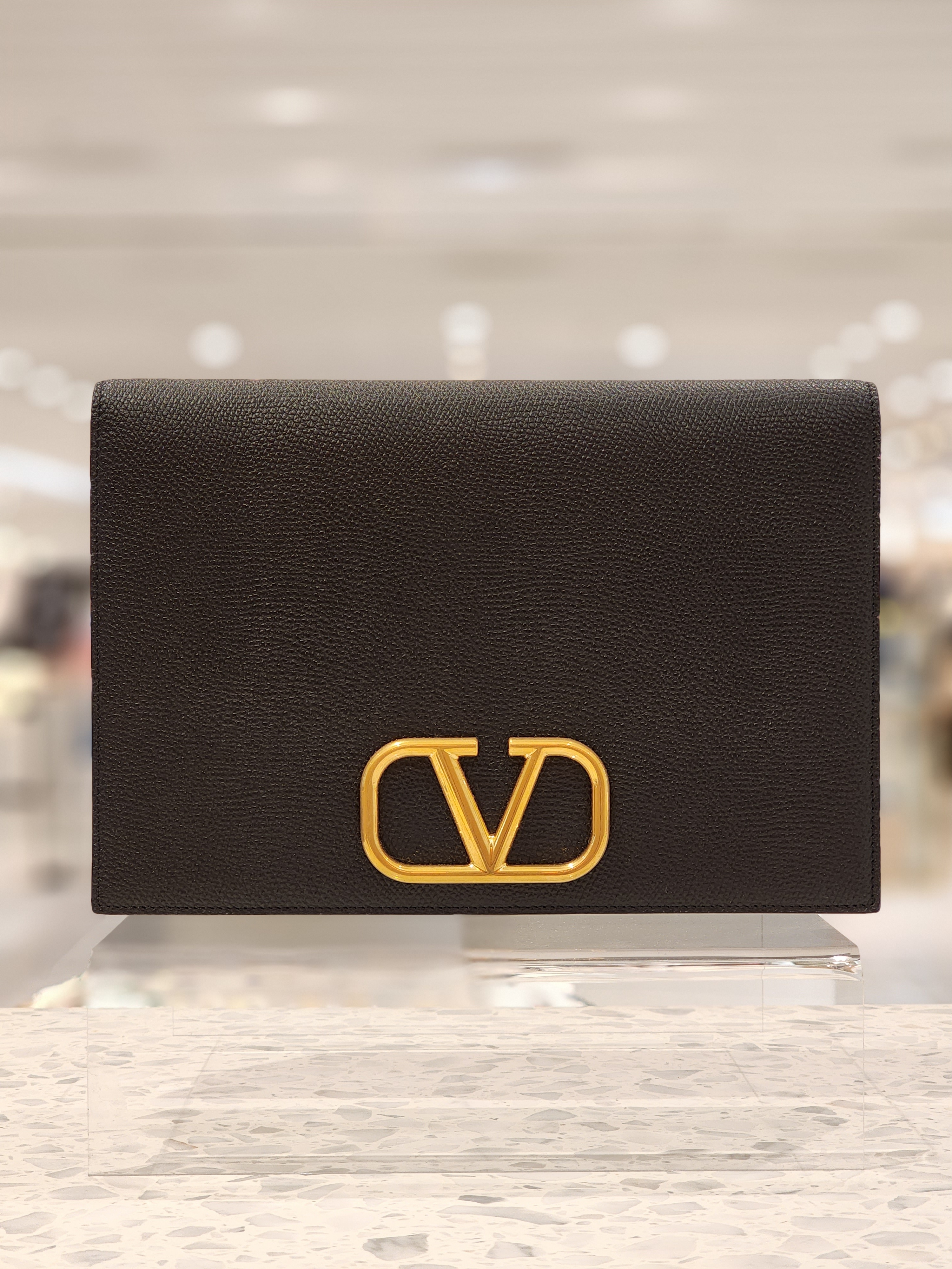 [발렌티노] 스탐파 알체 VLOGO SIGNATURE 파우치 ZW2P0S89-SNP-0NO : 롯데서울역점 럭셔리에비뉴