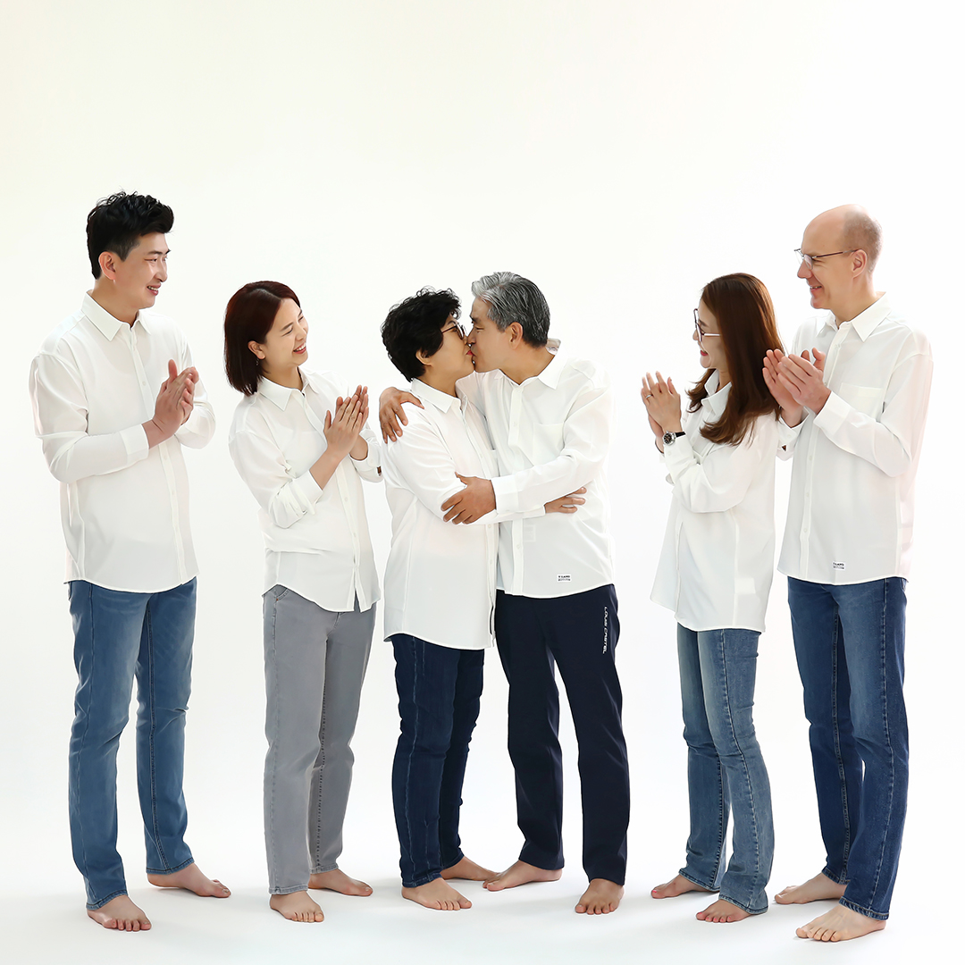 가족사진촬영 이벤트 (김포 인원수제한없슴) : 봄바람 스튜디오