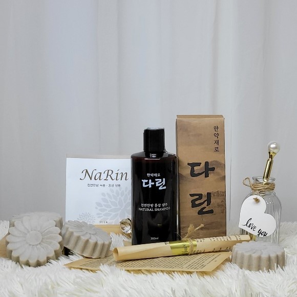 한약재로다린 두피뾰루지 다시마 검은콩 하수오 흑곡 샴푸 300ml : 나린 스토어