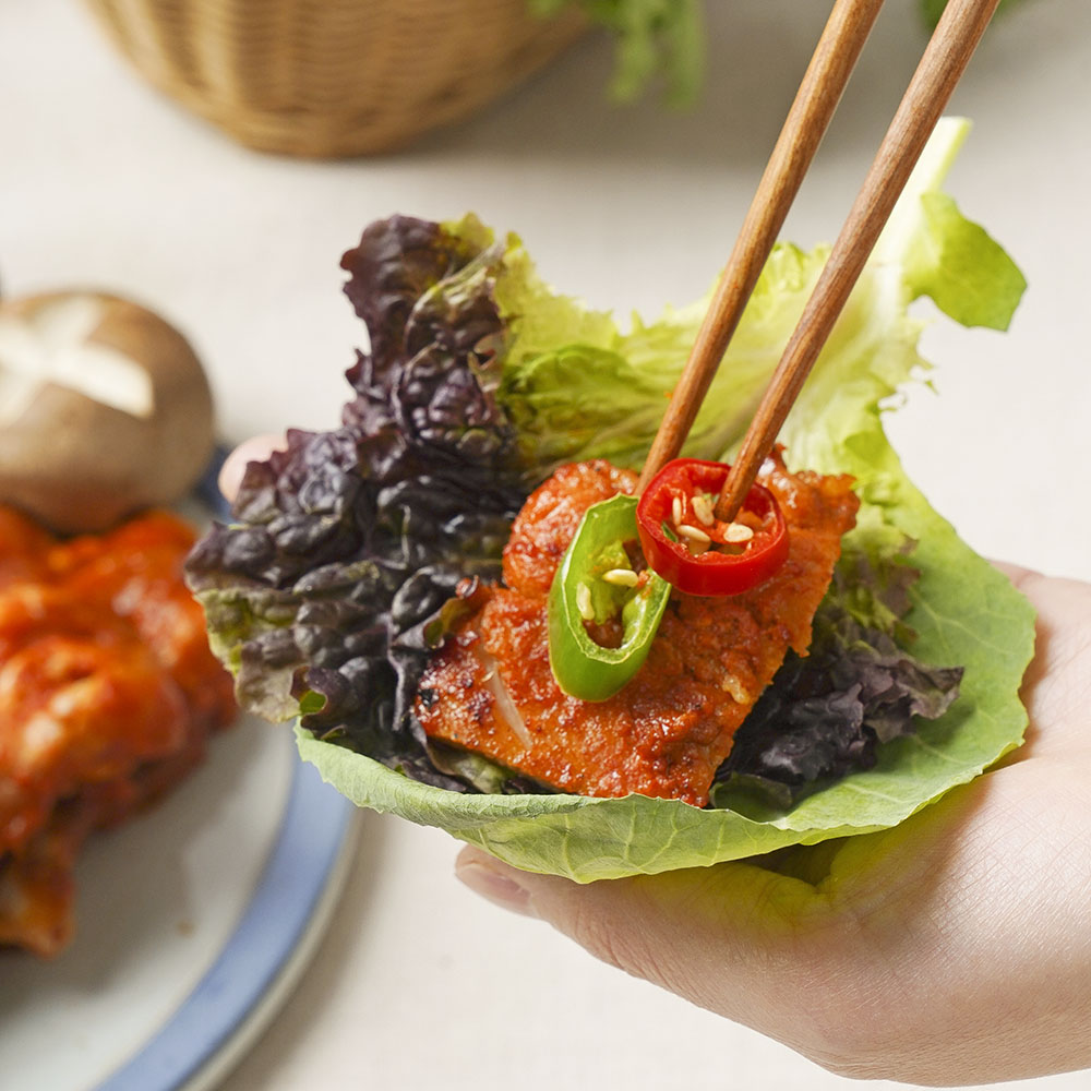 춘천 양념닭갈비 고추장맛 (우리농양념닭갈비 ) 닭다리살 100%+ 소스 추가 증정 포함 (1kg구매시) : HMFOOD 우리농닭갈비