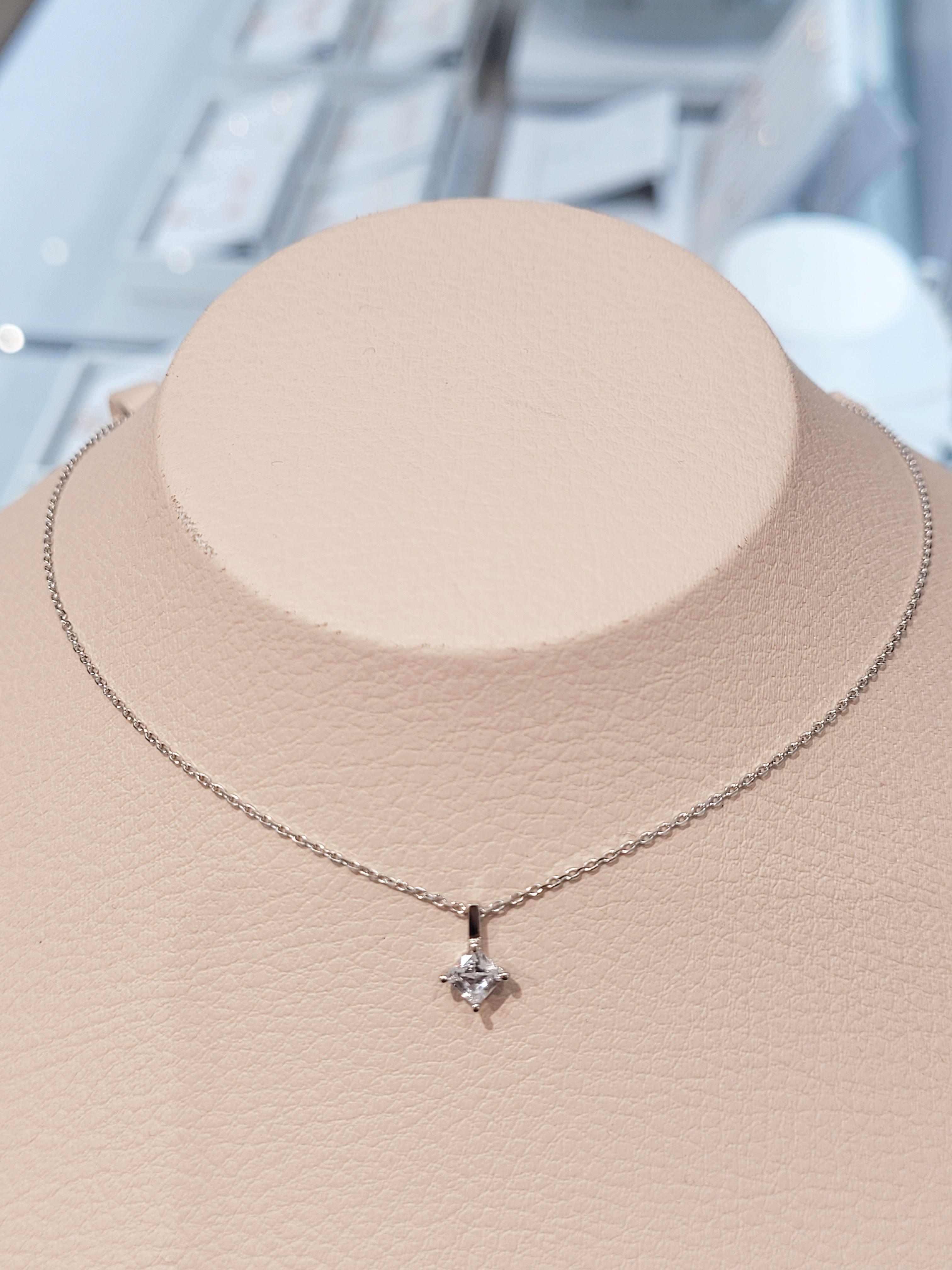 제이에스티나 MARIEBEL(마리벨)- WHITEMOND(화이트몬드)- N 14K 목걸이 JJMBNQ2BF555W4420 : 롯데광명 제이에스티나